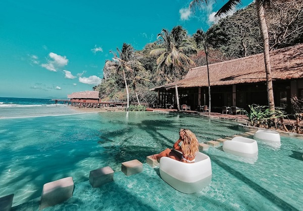 LUXURY PACKAGES